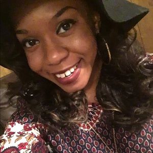 Meet your Posher, Jasmine